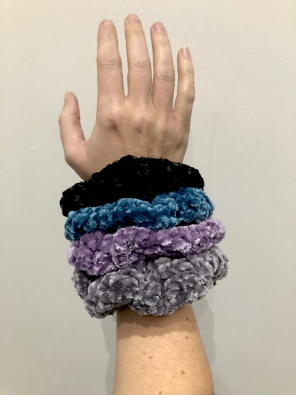 Jumbo Scrunchies - Image 2